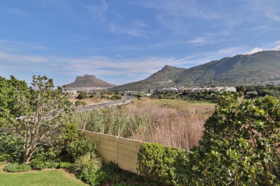 1 Bedroom Property for Sale in Beach Estate Western Cape